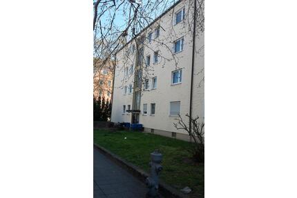 frisch renovierte 2-Zimmer-Wohnung Nürnberg Schweinau (NHM173OGR)