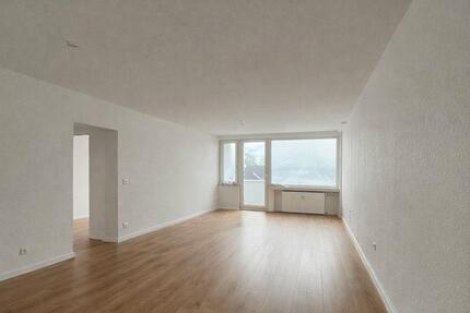 Helle 3 Zimmer Wohnung 87 m² frisch modernisiert - Duisburg Essenberg