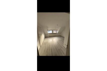 2 Zimmer Wohnung in Bad Cannstatt - Stuttgart
