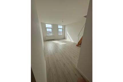 ++Neu sanierte 1,5 Zimmer Wohnung in Zeitz (Sachsen Anhalt)++