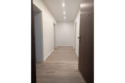 Modernisierte 2-Zimmer Wohnung - 704,00&nbsp;EUR Kaltmiete, ca.&nbsp; 64,00&nbsp;m&sup2;&nbsp;Wohnfl&auml;che in Bielefeld (PLZ: 33689) Sennestadt