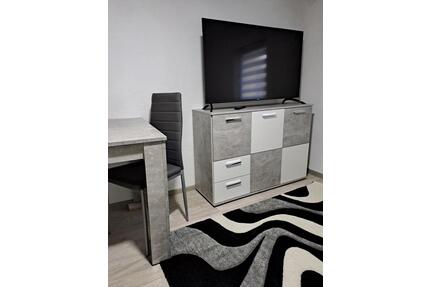 1 Zimmer in 2 WG Wohnung 66 QM WE , vollmöbliert mit Küche, Bad, - Künzelsau