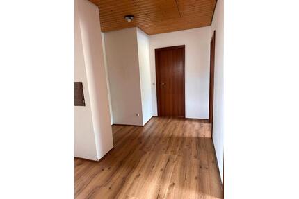 3 Zimmer Wohnung Satteldorf - 600,00&nbsp;EUR Kaltmiete, ca.&nbsp; 70,00&nbsp;m&sup2; in Satteldorf (PLZ: 74589)