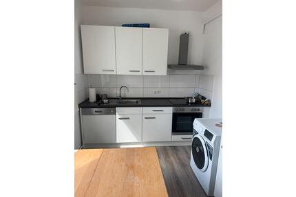 WG mitten in Gießen - 364,00&nbsp;EUR Kaltmiete, ca.&nbsp; 15,00&nbsp;m&sup2; in Linden (PLZ: 35440)