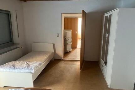 WohnungWG Zimmer - 1.350,00&nbsp;EUR Kaltmiete, ca.&nbsp; 75,00&nbsp;m&sup2; in Zell am Main (PLZ: 97299)