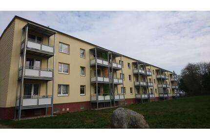 3 Zimmer Wohnung Pölitz - 445,00&nbsp;EUR Kaltmiete, ca.&nbsp; 61,00&nbsp;m&sup2; in Laage (PLZ: 18299)