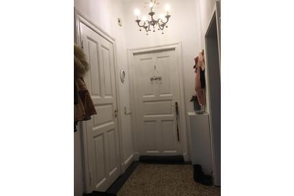 1 12 Zimmer Wohnung in Altbauvilla in Bad Schwartau