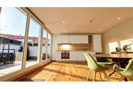 WG-Zimmer in Augsburg 705,00 € 112 m²