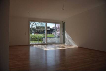 4-Zimmer Wohnung mit großer TerrasseBalkon - Aldingen