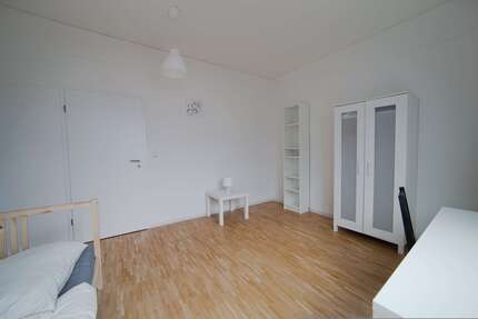 WG-Zimmer in München 850,00 € 16 m²