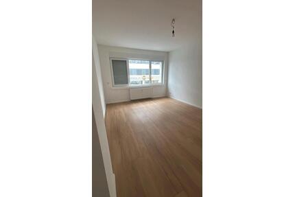 Zimmer in Frauen WG in Troisdorf