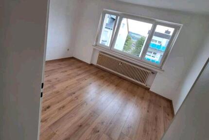 Wohnung in Taunusstein Bleidenstadt 3ZKB Balkon Parkplatz