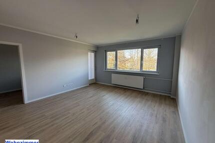 Kernsanierte 2,5-Zimmer Wohnung mit Einbauküche und Balkon - sofo - Berlin Steglitz-Zehlendorf