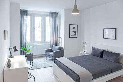 WG-Zimmer in Düsseldorf 700,00 € 25 m²