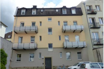 Helles Zimmer in 2er WG + Gemeinschaftszimmer + Küche + Balkon - Schweinfurt Haardt