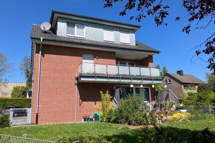 2-Zimmer Wohnung mit Balkon und Gartenanteil im 3-Familienhaus - Ennigerloh