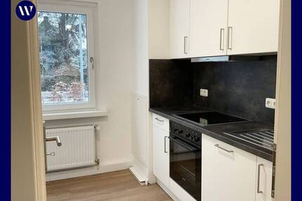 Neues Wohngefühl: Sanierte 4 Zimmer + Terrasse, Einbauküche, neues Tageslichtbad, neuer Boden - Wedel