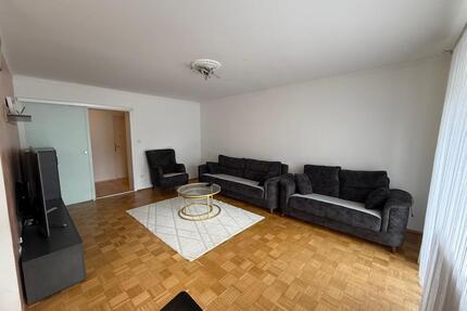 4-Zimmer Wohnung Germering - 2.500,00&nbsp;EUR Kaltmiete, ca.&nbsp; 90,00&nbsp;m&sup2; in Germering (PLZ: 82110)