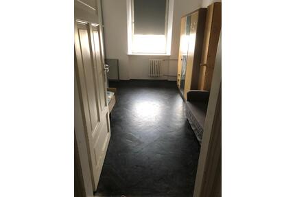 WG-Zimmer in großzügiger Wohnung - Weiden in der Oberpfalz