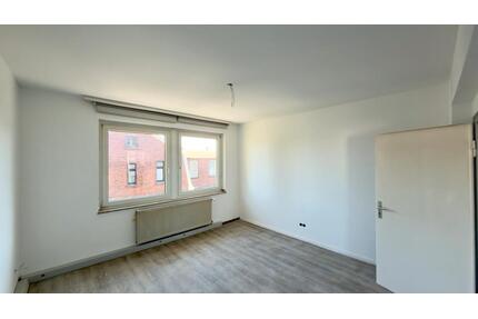 Helle Modernisierte 2 Zimmer Wohnungen inkl. Küche im Mietpreis - Solingen