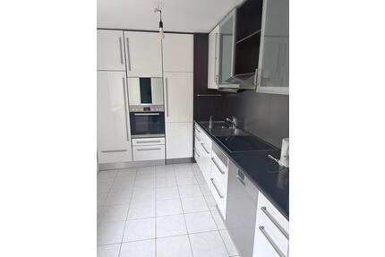 Helle 3-Zimmer Wohnung in Günzburg (inkl. EBK, Balkon, Aufzug, TG - Nersingen