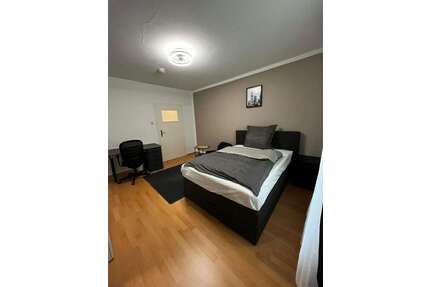 WG-Zimmer in Frankfurt am Main 715,00 € 15 m²