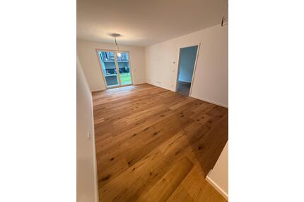 Luxuriöse 2 Zimmer Wohnung im EG mit Garten in Homburg