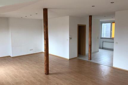 Dachgeschoss Wohnung - 450,00&nbsp;EUR Kaltmiete, ca.&nbsp; 60,00&nbsp;m&sup2; in Dortmund (PLZ: 44145) Innenstadt Nord