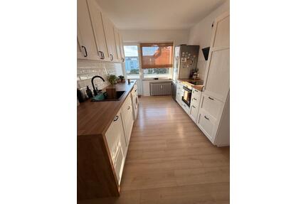 3,5 Zimmer Wohnung ab 01.05. oder 01.06., Balkon, Einbauküche - Hildesheim