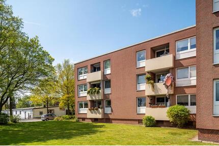 Renovierte 3 Zimmer Wohnung mit Balkon in Surheide! - Bremerhaven Schiffdorferdamm