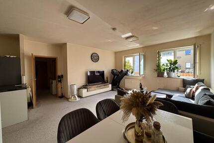 ab 01.07. zwei Zimmer mit offener Küche, Bad, Abstellraum in Freiendiez