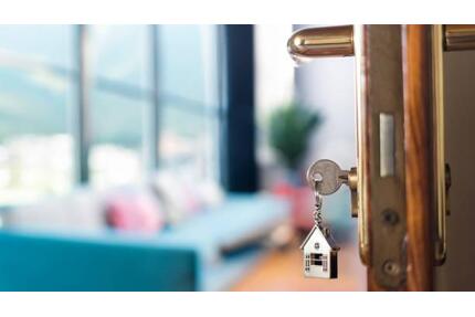 2-Zimmer Wohnung 75 qm mit großem Balkon per sofort - Bremen Neustadt