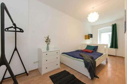 WG-Zimmer in Berlin 680,00 € 13 m²