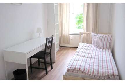 WG-Zimmer in Berlin 540,00 € 13 m²