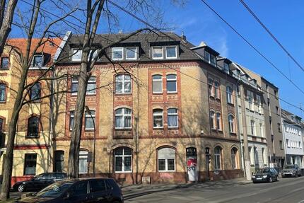 Vollmöbliertes Frauen-WG-Zimmer in Köln-Ehrenfeld – All-inclusive