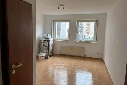 Sofort 1 Zimmer Wohnung - 596,00&nbsp;EUR Kaltmiete, ca.&nbsp; 20,00&nbsp;m&sup2; in Ludwigshafen am Rhein (PLZ: 67059)