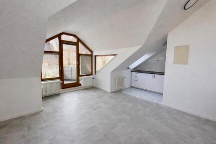 Top sanierte 2 Zimmer Wohnung in Weil der Stadt