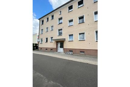 * 3-Zimmer Wohnung mit Balkon zum mitgestalten * - Gräfenhainichen