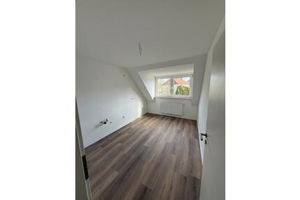 3 Zimmer Wohnung Erstbezug nach Kernsanierung - Hildesheim