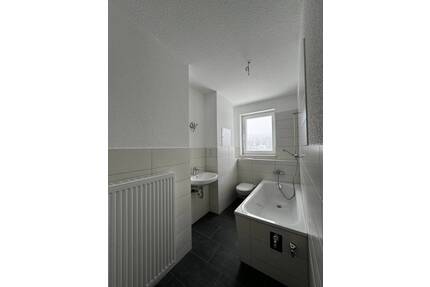 Erstbezug nach Sanierung 3-Zimmer mit Balkon - Flöha