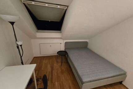 WG-Zimmer in München 950,00 € 14 m²