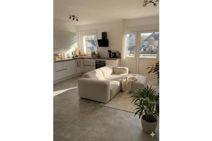 Moderne Helle Wohnung mit Sonnenbalkon&Regendusche&offener Küche - Bochum Günnigfeld