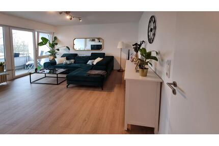 Dortmund-Süd, moderne 2,5 Zimmer Wohnung mit Einbauküche, Loggia