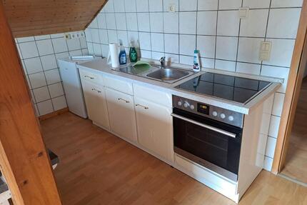 Helle 2- Zimmer Dachgeschoßwohnung - Krefeld