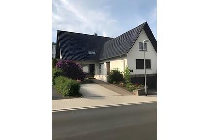 3- Zimmer Wohnung in Halver, zentrumsnah mit Garage und Garten