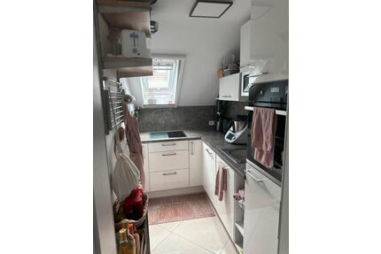 2 Zimmer Dachgeschoss Wohnung mit Klimaanlage in Heilbronn