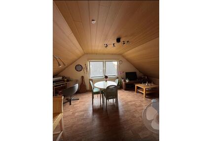 2 Zimmer Dachgeschosswohnung Timmel - Friedeburg