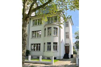 Wohnung zum Mieten in Düsseldorf-Düsseltal 3.000,00 € 147 m²