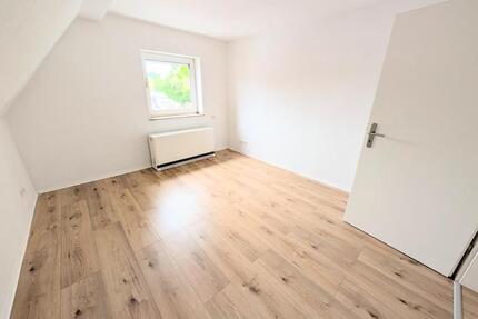 **Jetzt zugreifen: +3,5 Zimmer +Laminat +Raufasertapete +modernes Tageslichtbad +eigener Garten** - Marl Alt-Marl