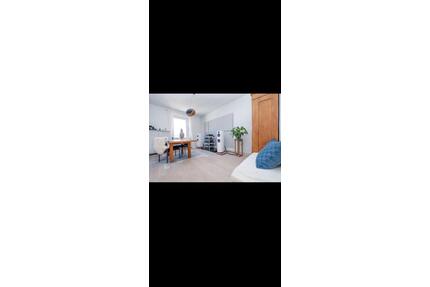 Studentenzimmer in einer WG - 350,00&nbsp;EUR Kaltmiete, ca.&nbsp; 18,00&nbsp;m&sup2; in Bielefeld (PLZ: 33602)